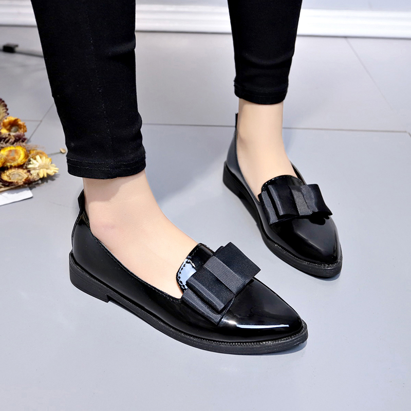 Mocassini a Punta in Pelle Ver - Women Shoes Black recensione e prezzo