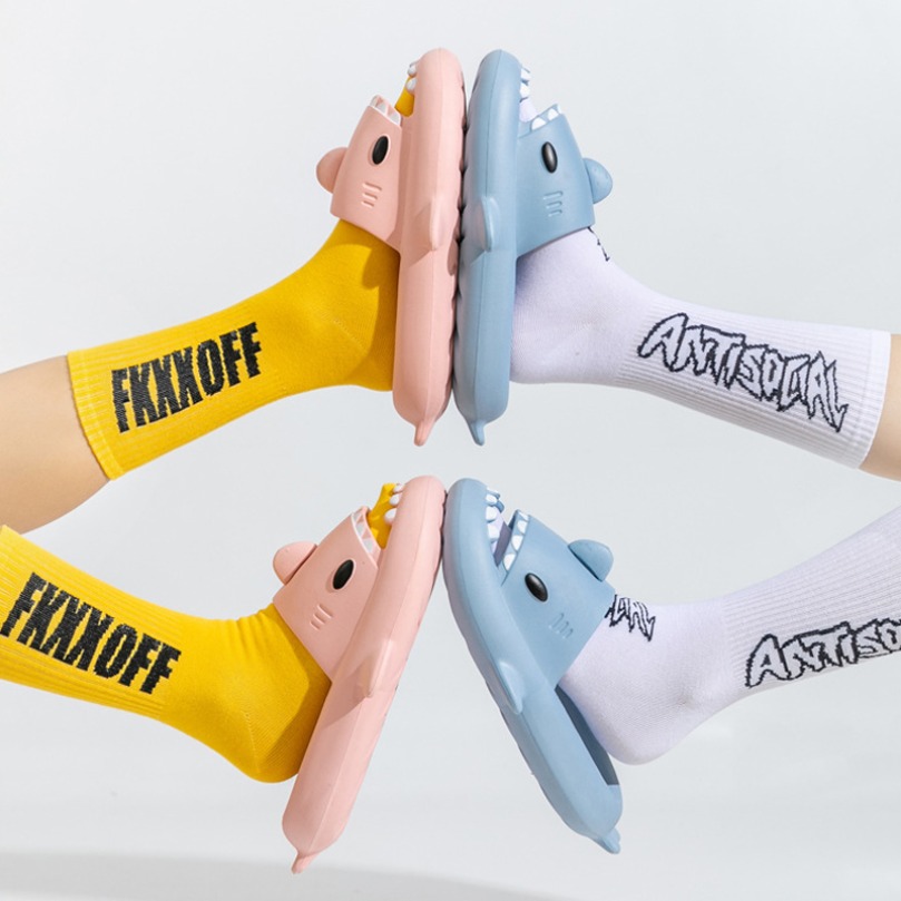 Ciabatte da uomo Shark Slipper - Women'S Shoes Cloud recensione e prezzo