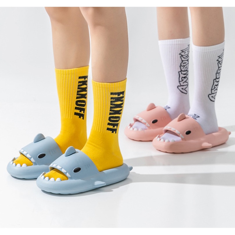 Ciabatte da uomo Shark Slipper - Women'S Shoes Cloud recensione e prezzo