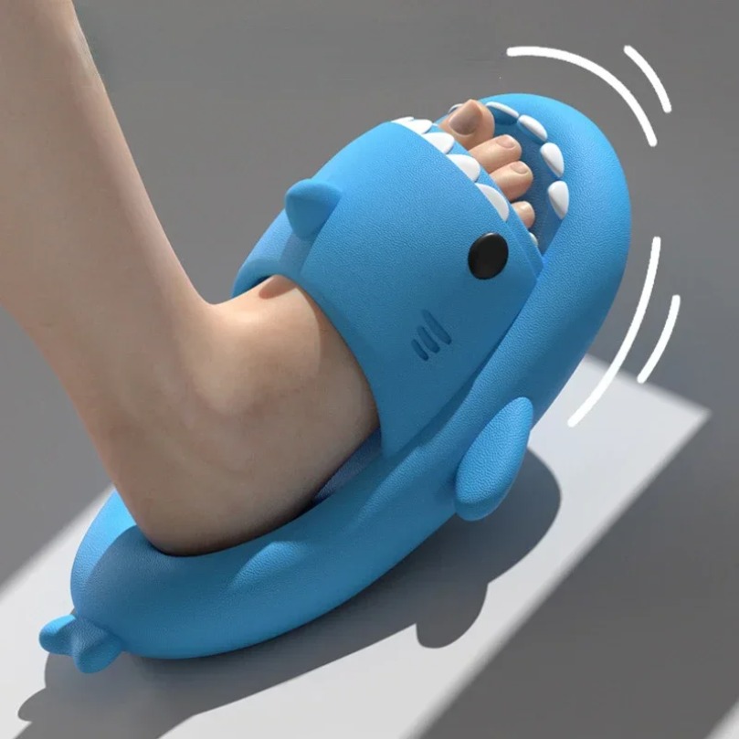 Ciabatte da uomo Shark Slipper - Women'S Shoes Cloud recensione e prezzo