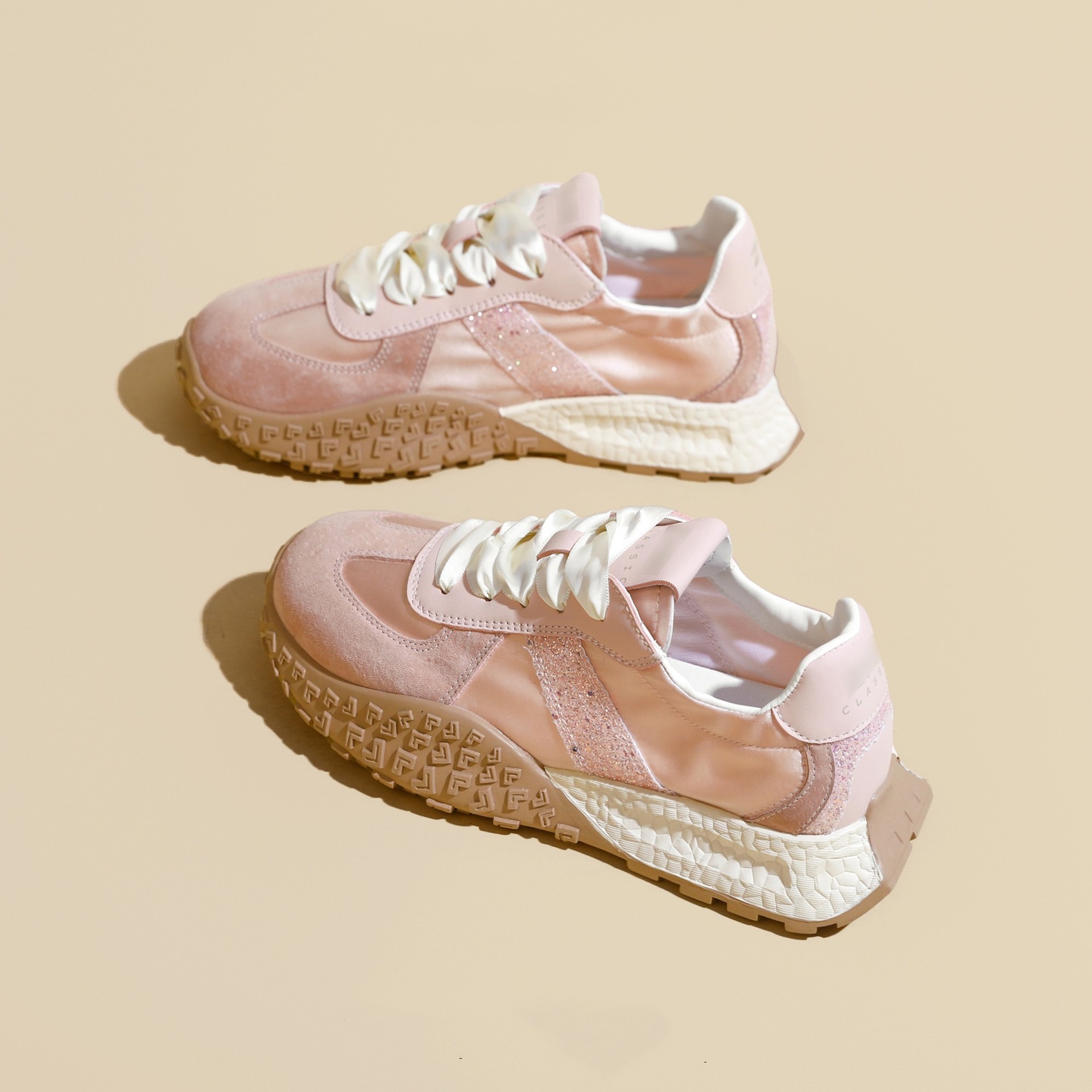 Nuove Sneakers Traspiranti da  - Women'S Shoes New Balance 574 recensione e prezzo